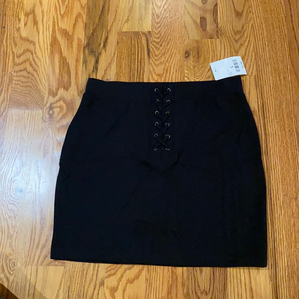 Forever 21 black mini skirt